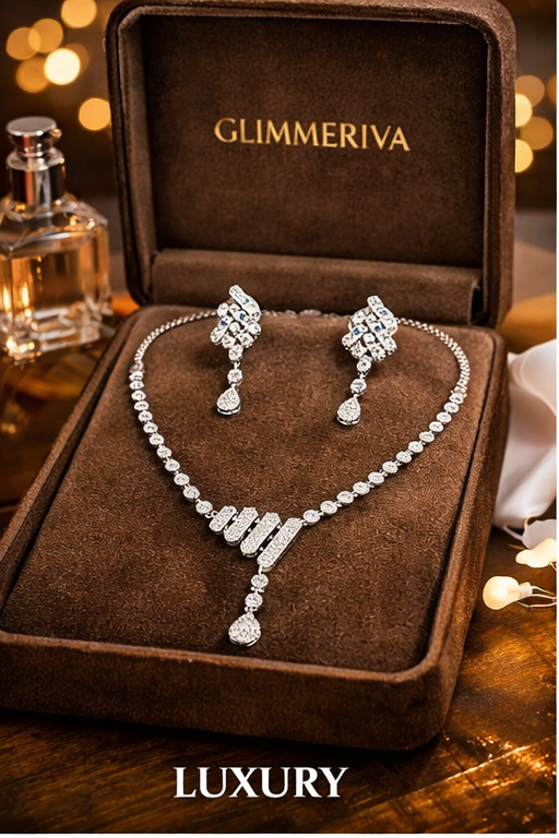 Silver Bloom AD Necklace Set