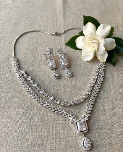 Royal Leaf Drop AD Necklace Set